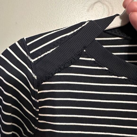 Lululemon Base Runner Long Sleeve T-Shirt Activewear Striped Black White Small - Picture 6 of 8